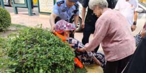 老人买菜中暑昏迷 民警暖心救助显担当